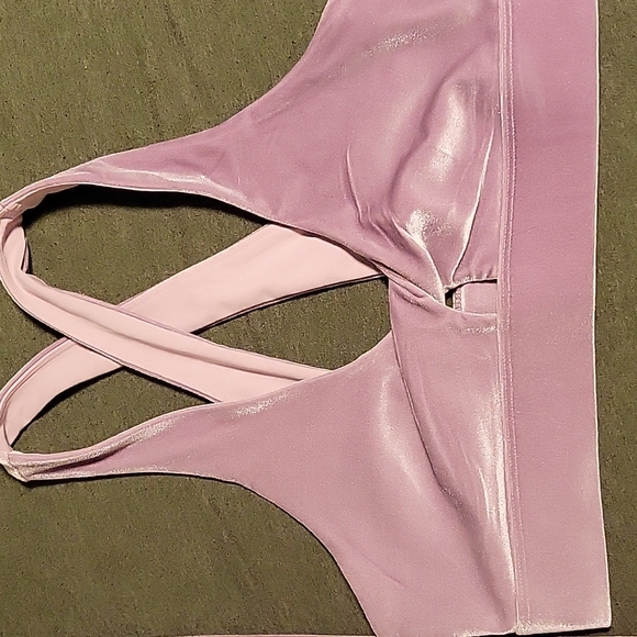 Two piece fabletic outfit - Picture 2 of 3